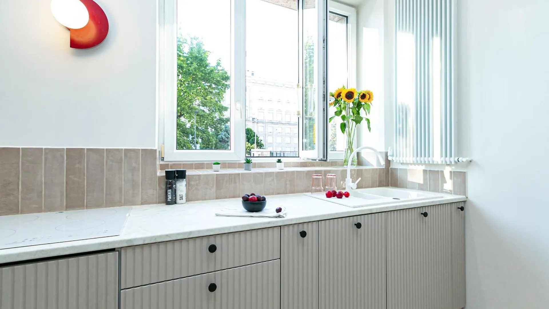 Apartment Rakowiecka - Bezplatny Parking - Free Parking - Stacja Metra 500M - Underground Station 500M Better Rental Warsaw